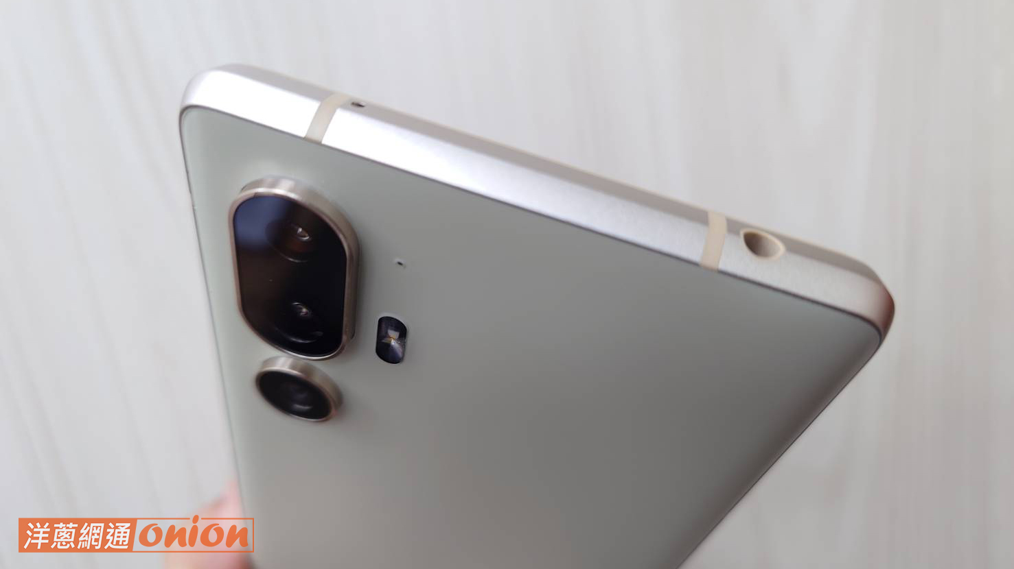 耳機孔手機推薦 HTC U24 PRO 金屬機身