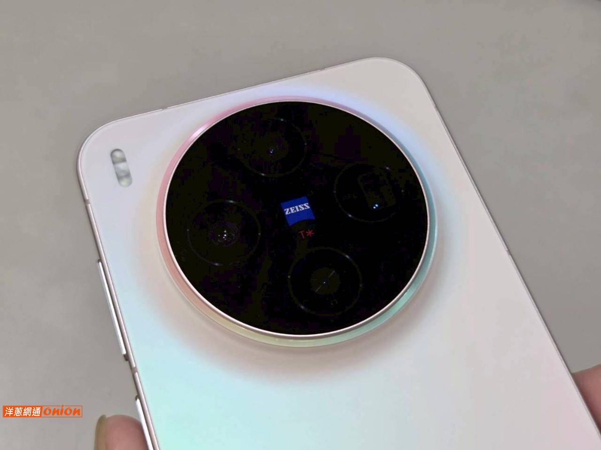vivo X300 鏡頭